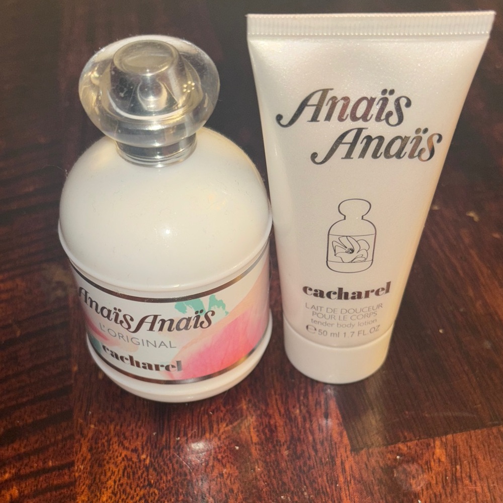 Anaïs Anaïs Perfume and Body Lotion Set